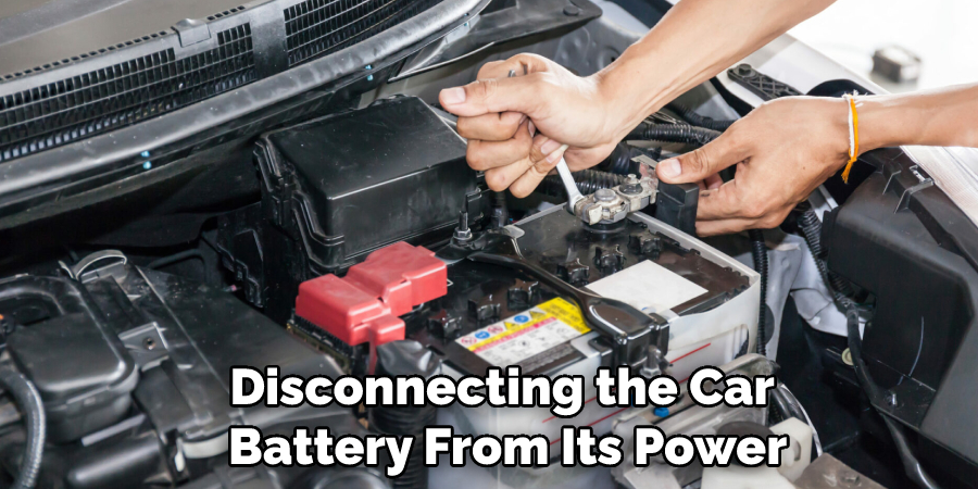 Disconnecting the Car Battery From Its Power
