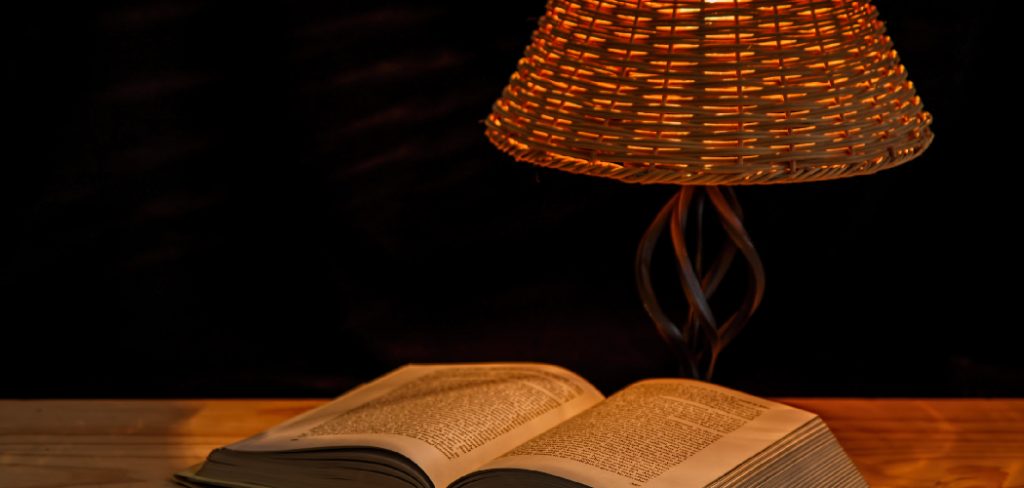 How to Choose Book Light