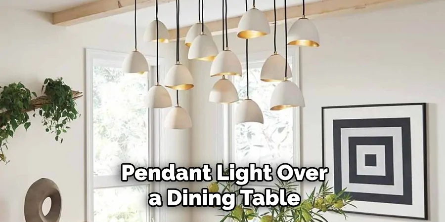 Pendant Light Over a Dining Table