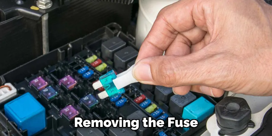 Removing the Fuse