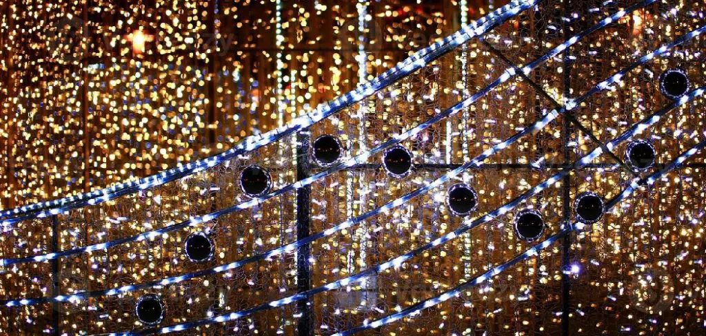 How to Hang Net Lights on Ceiling