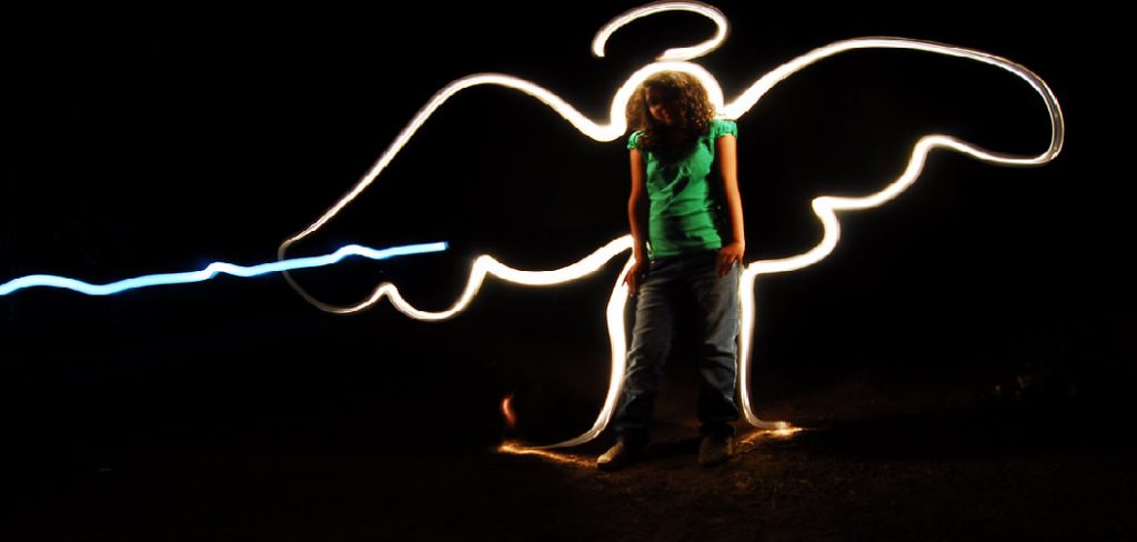 How to Make a Light Painting