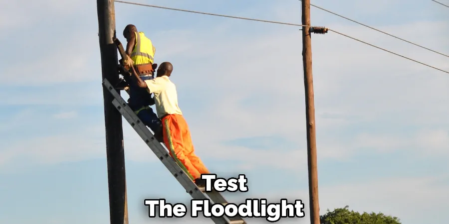 Test
The Floodlight