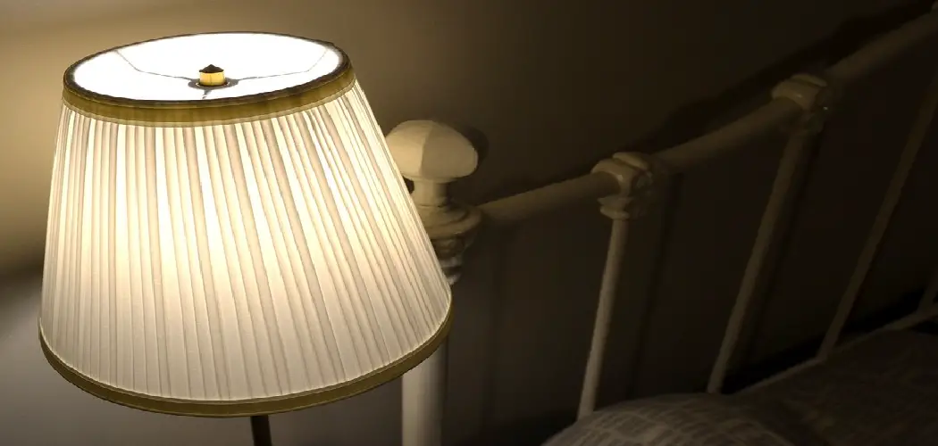 How to Remove a Lampshade From a Lamp